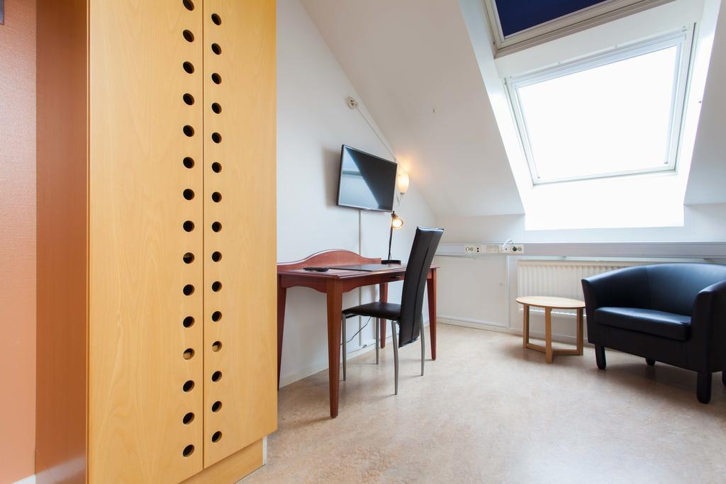Pronova Hotell & Vandrarhem Norrköping Buitenkant foto