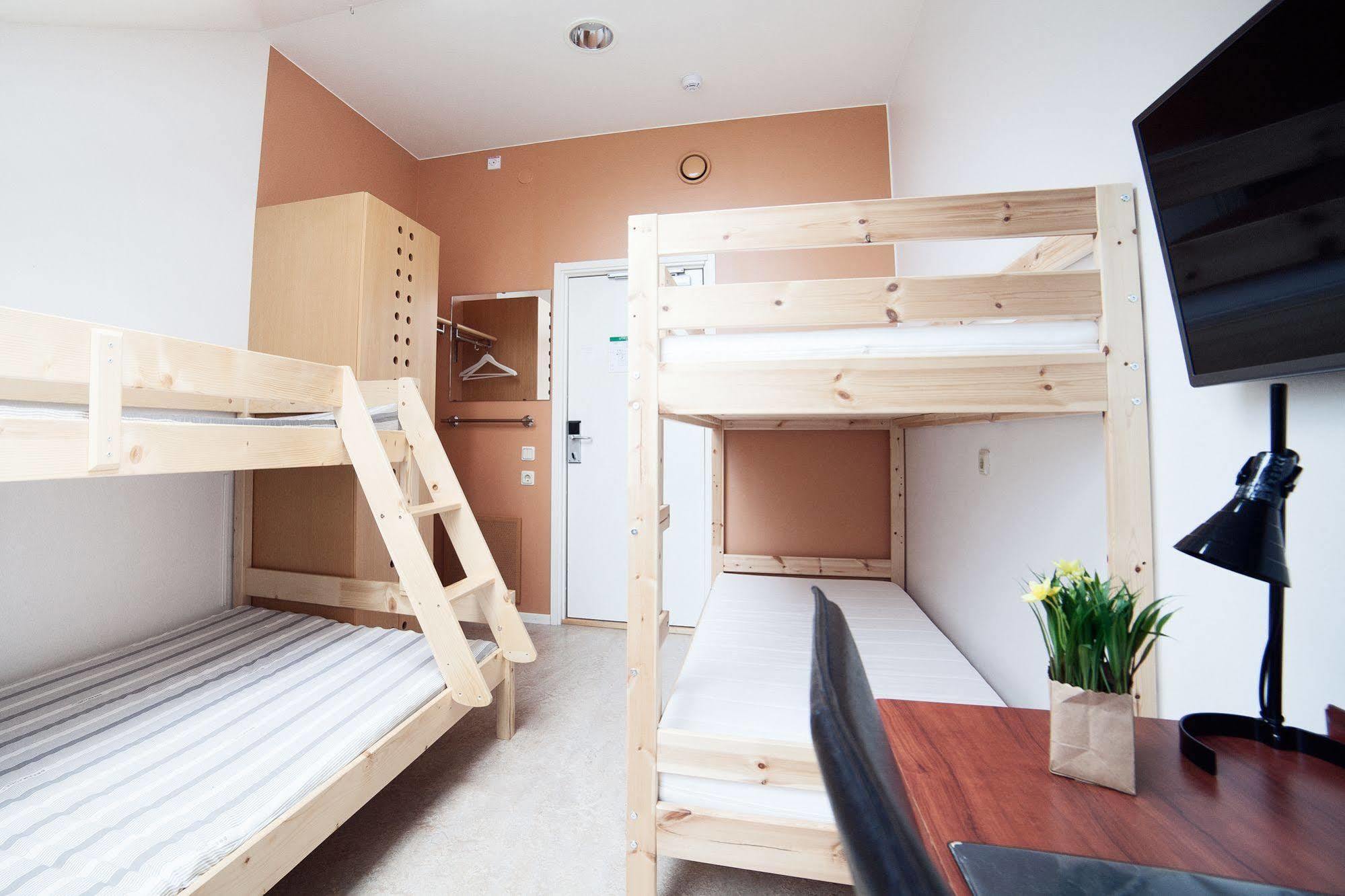 Pronova Hotell & Vandrarhem Norrköping Buitenkant foto