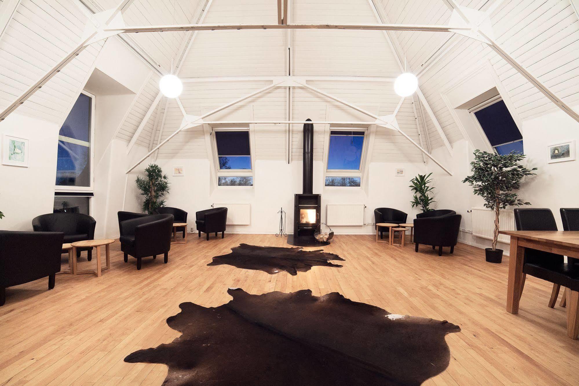 Pronova Hotell & Vandrarhem Norrköping Buitenkant foto
